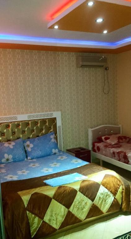 Hotel Buza New Shtoj Habitación foto