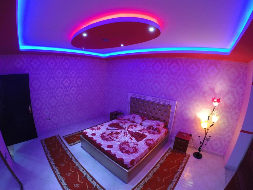 Hotel Buza New Shtoj Habitación foto