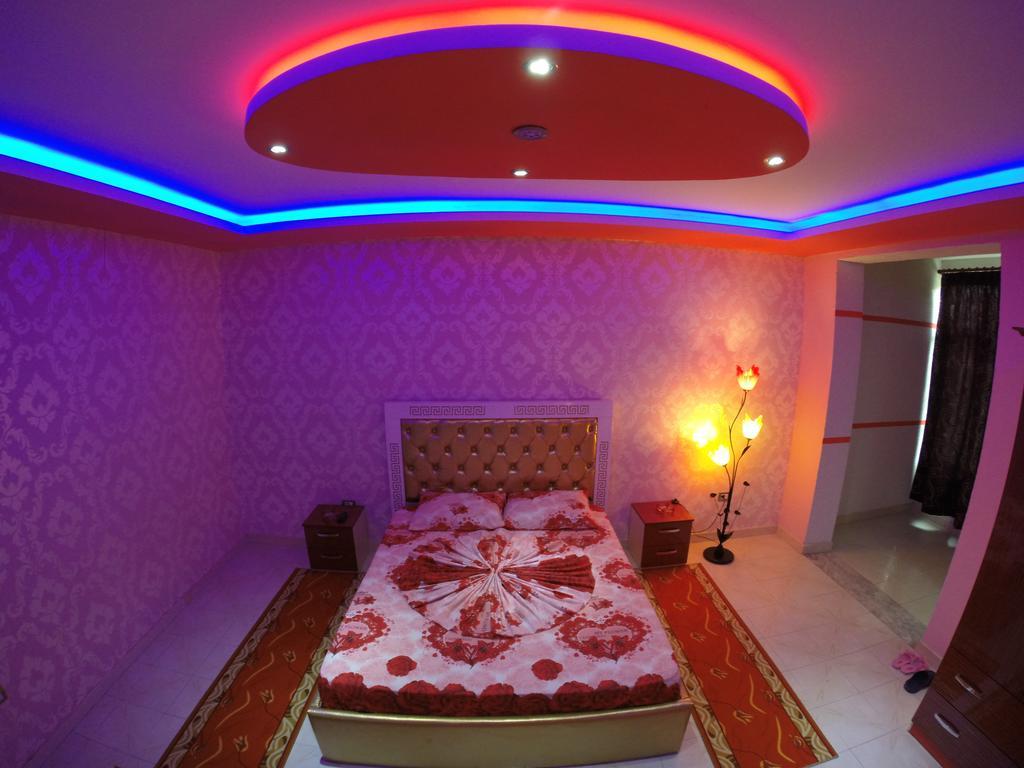 Hotel Buza New Shtoj Habitación foto